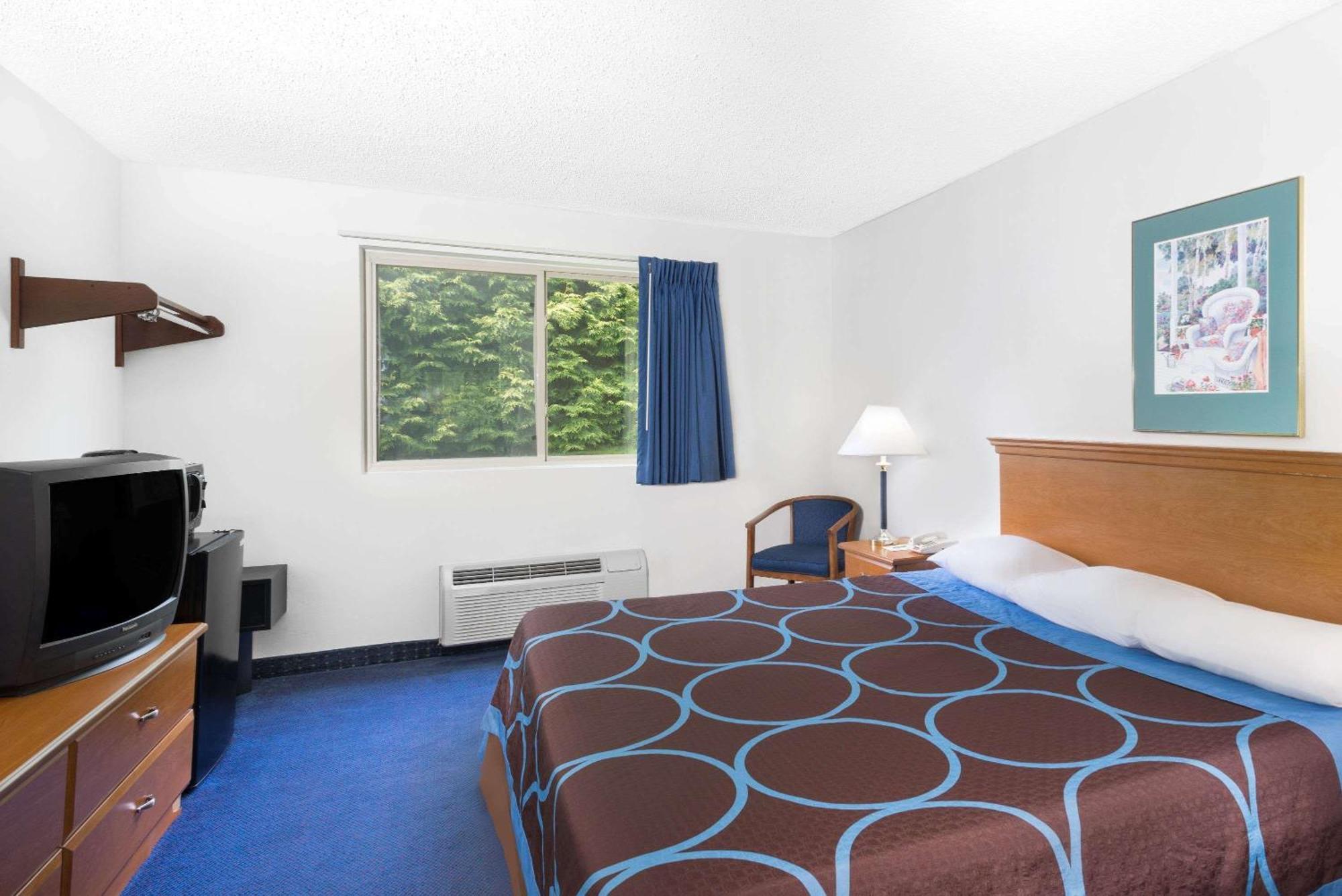 Super 8 By Wyndham Kingston Hotel Exterior foto